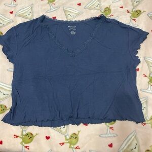 American Eagle Outfitters Women's Navy V-Neck Tee